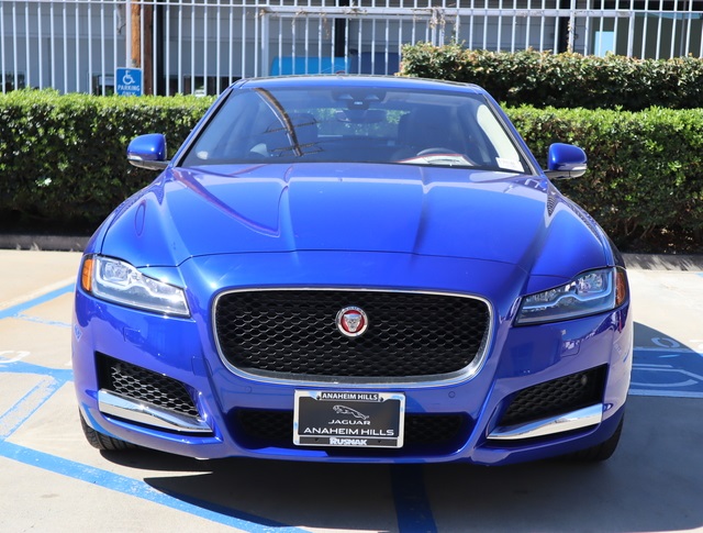 New-2020-Jaguar-XF-Prestige-RWD-4-Door-Sedan